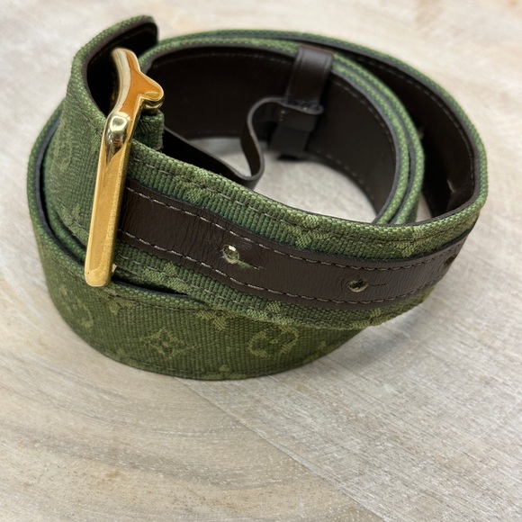 9755 Louis Vuitton Mini Lin Canvas Belt - Picture 7 of 7